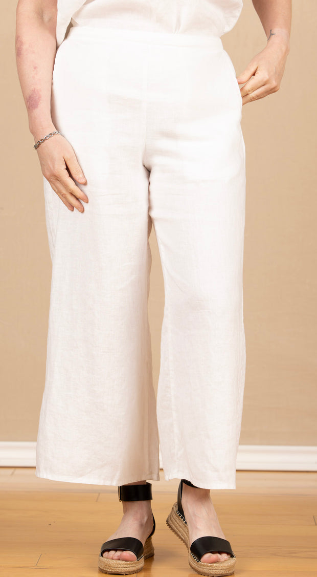 Sociable Flood White