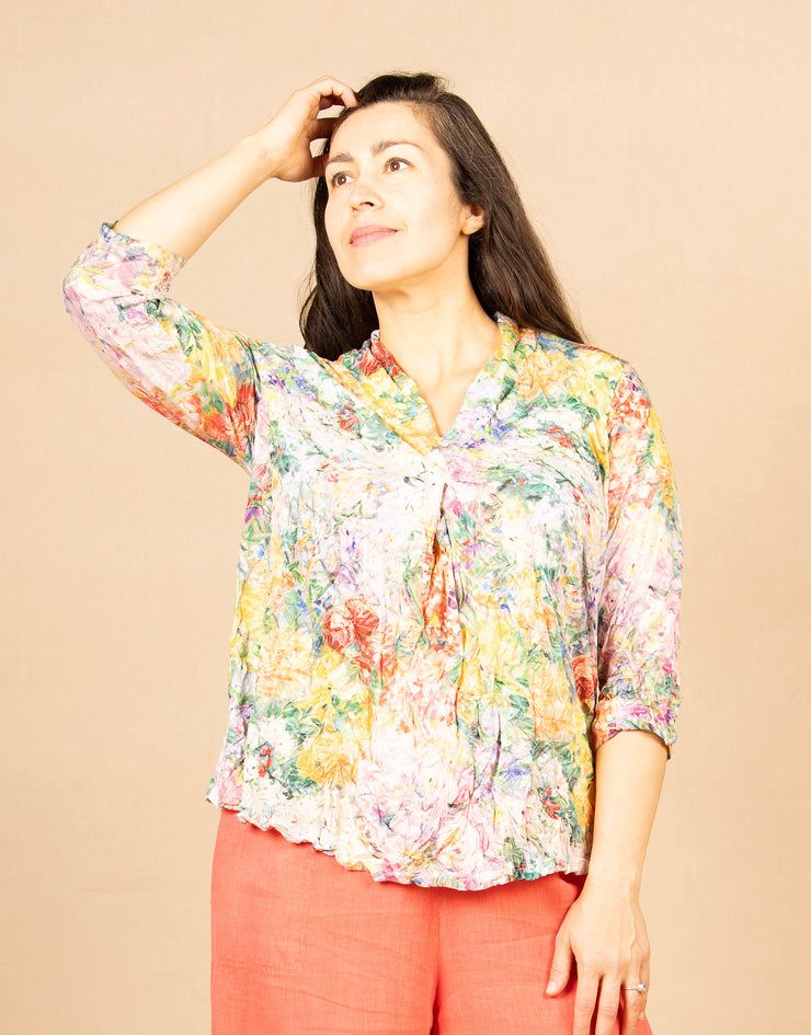 Crinkle 3/4 Sleeve V-Neck Floral
