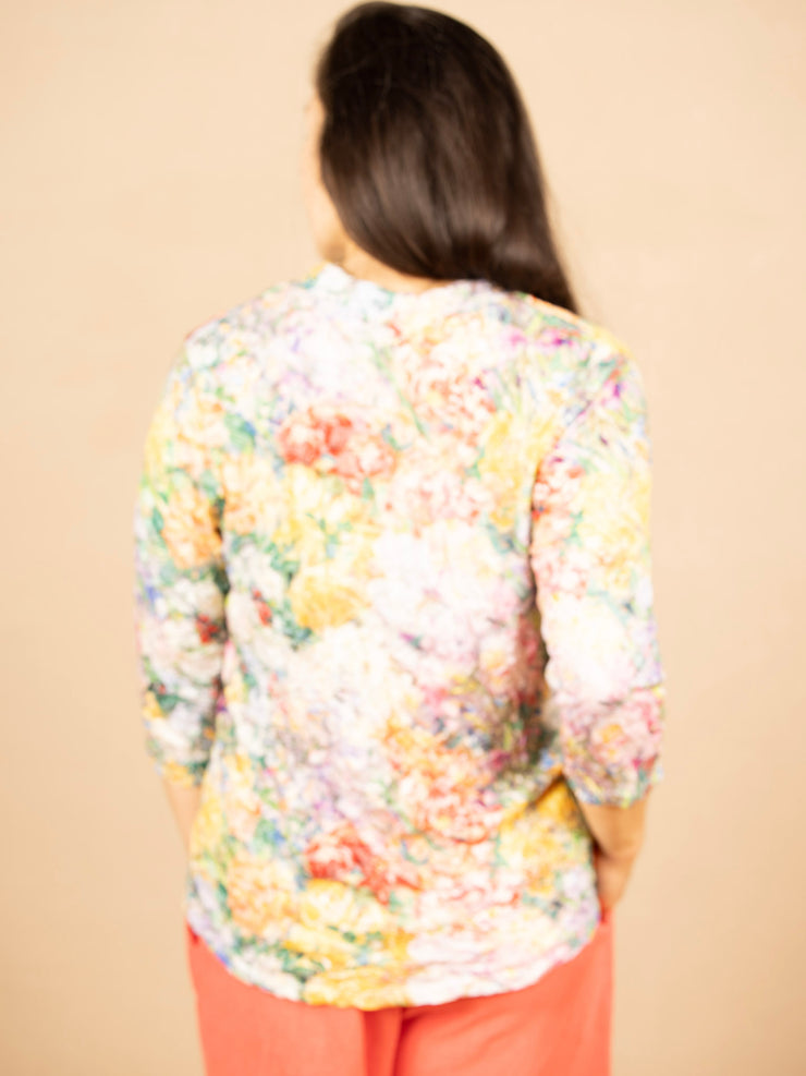 Crinkle 3/4 Sleeve V-Neck Floral
