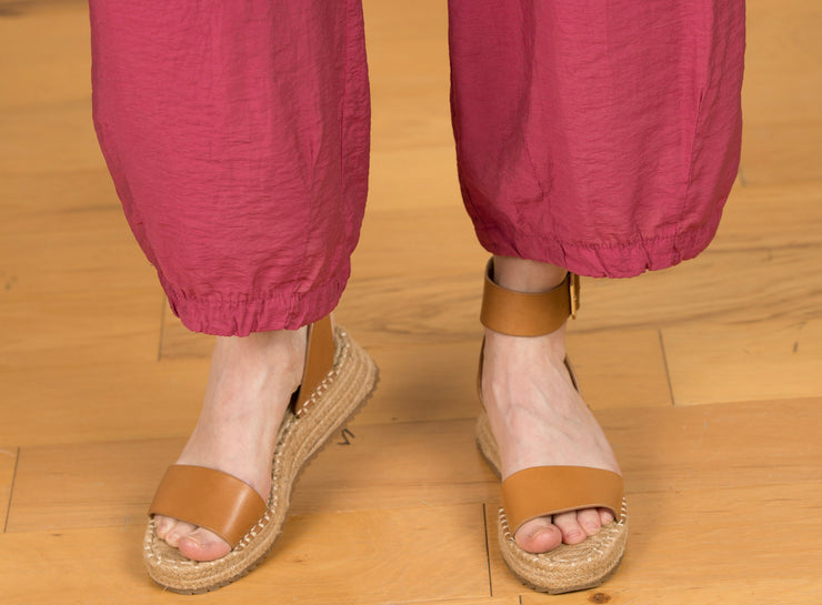 Darted Crop Pant Rhubarb