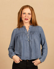 Long Sleeve Pintuck Pullover Skyline Spray Wash
