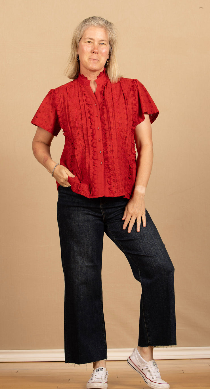 Stride HR Crop Wide Cut Hem Eastmoor