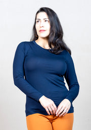 Long sleeve, round neck