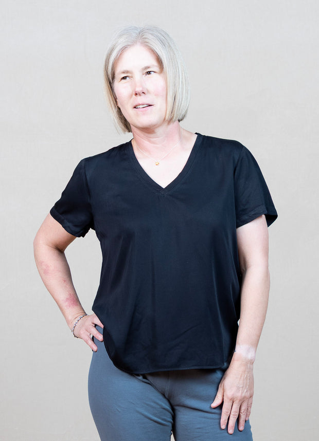 V- Neck Tee Black