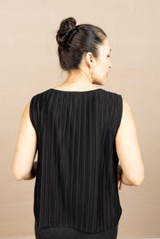 Sleeveless Crew Neck Knit Top Black