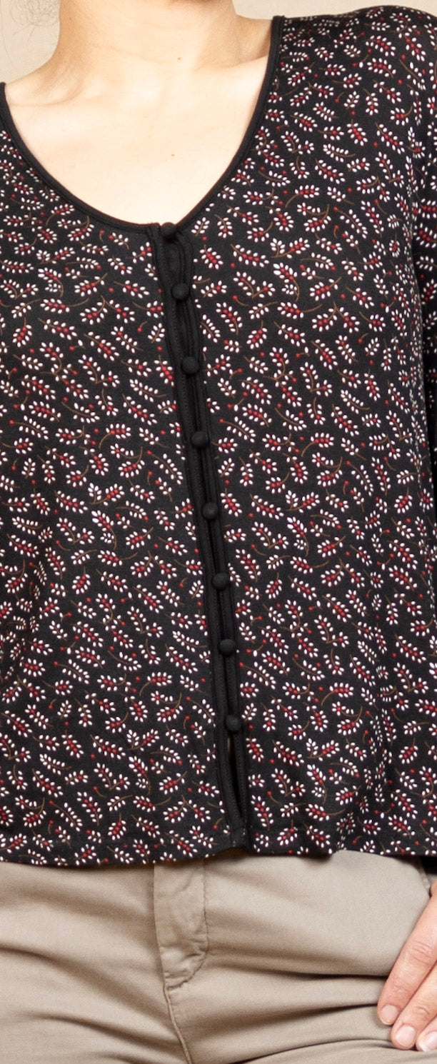 Long Sleeve Button Front Knit Top Black/Red Ditsy