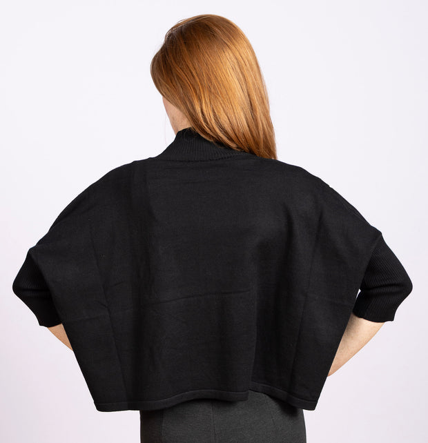 Aja Ortho Top Black & White