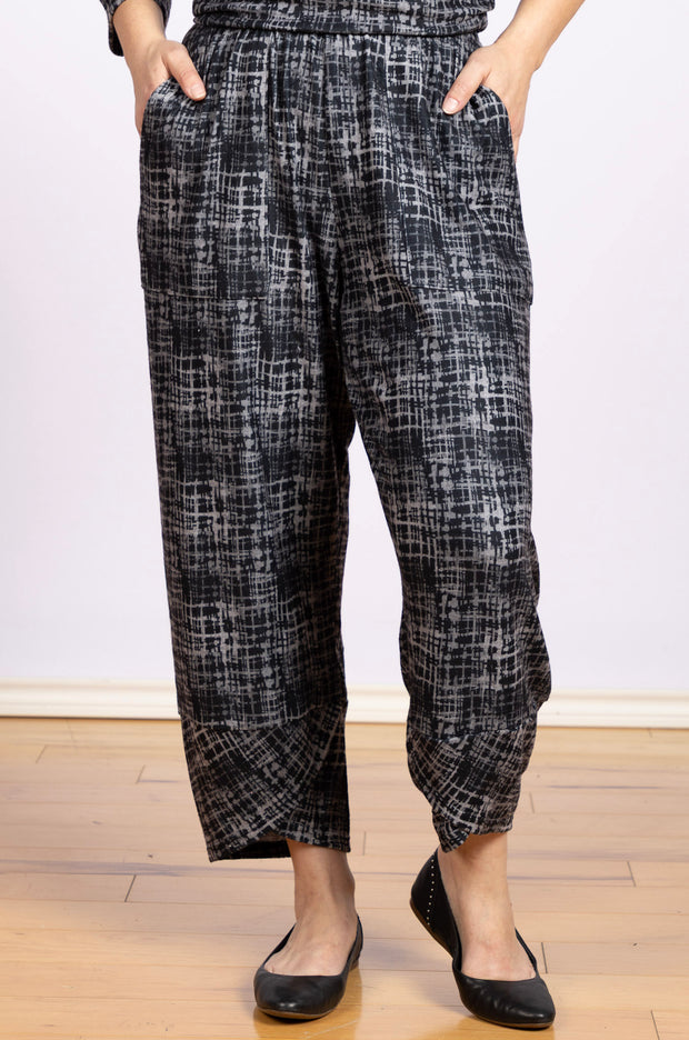 Fleece Pant Black Print, Elastic Waistband