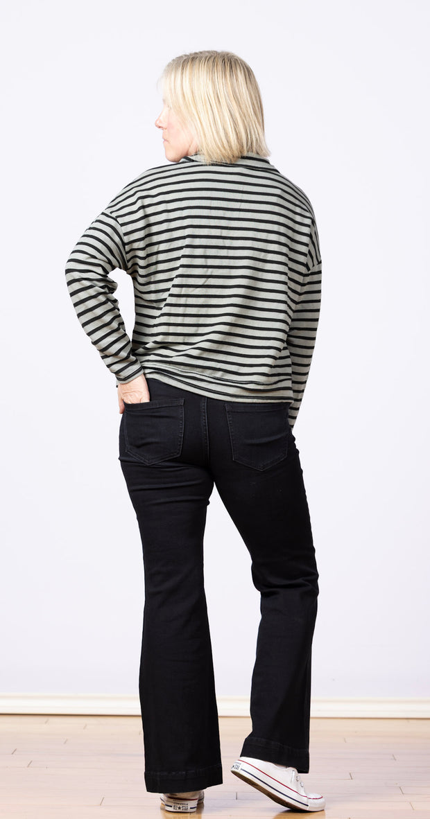 Oversized Fleece Crop Top Seal