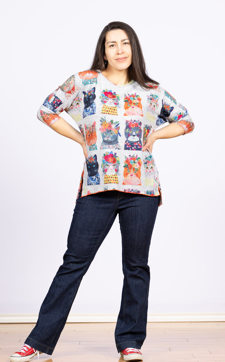 Dolman Sleeve Fleece Frida Cats