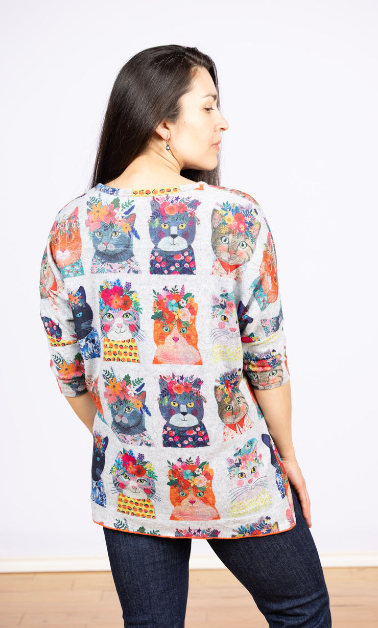 Dolman Sleeve Fleece Frida Cats