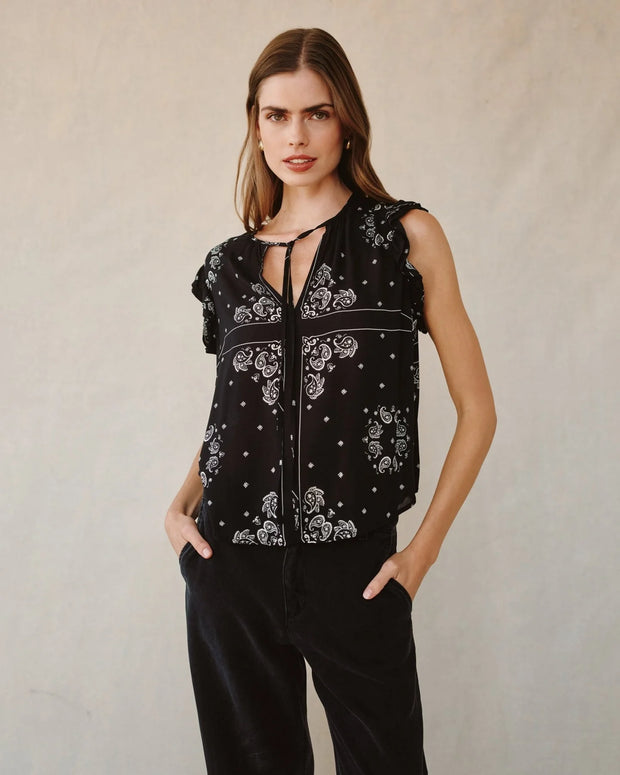 Sleeveless , tie neck, ruffle sleeves
